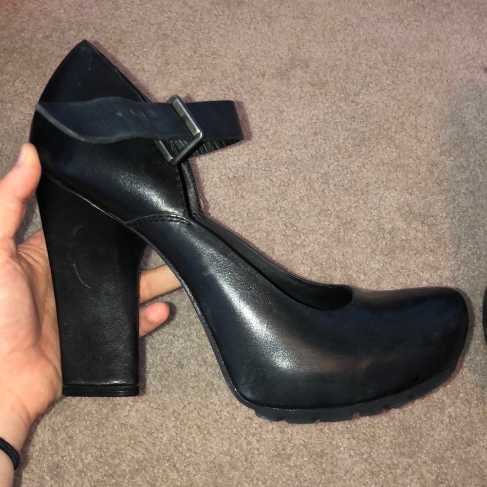 kork-ease black chuck heels!